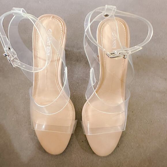 Gianni Bini Ahrley Lucite Clear Vinyl Ankle Strap Strappy Sandals Heels 10 NWT - Picture 5 of 12